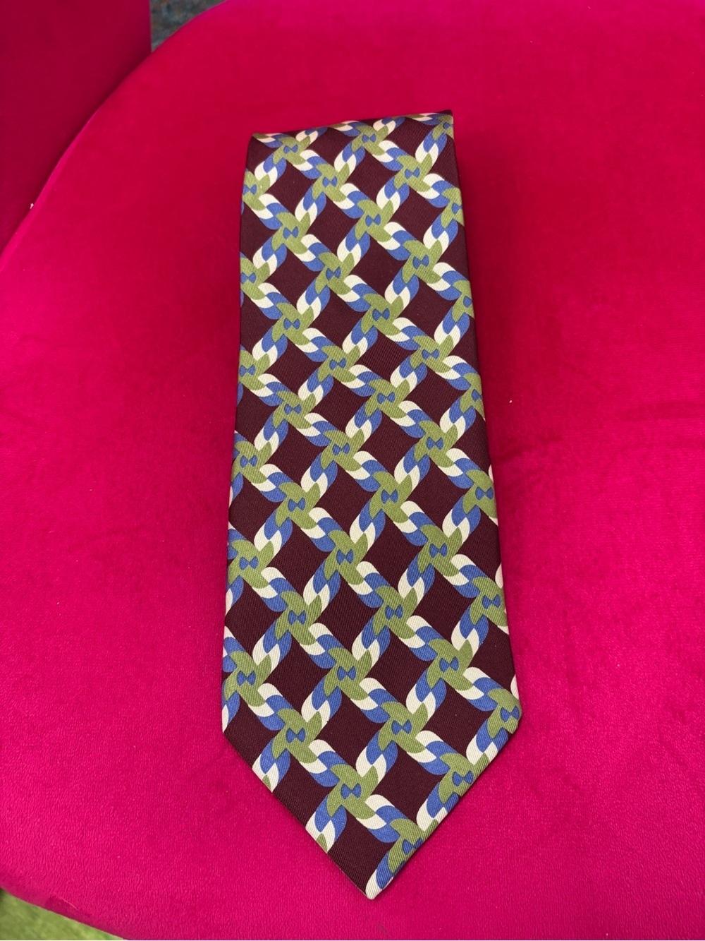 Barneys new york vintage Maroon Geometric Silk Tie 100% silk never worn